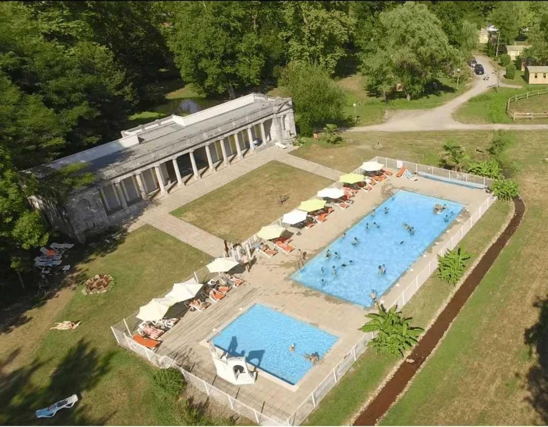Camping - Piscine - Ccbaieb Montjoie-en-Couserans Exteriör bild