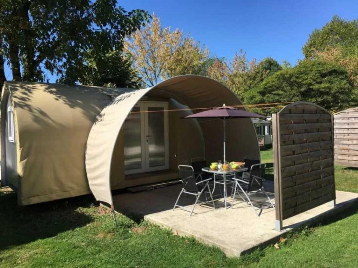 Camping - Piscine - Ccbaieb Montjoie-en-Couserans Exteriör bild